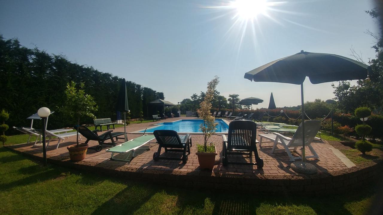 Agriturismo Parco Campofelice Bed & Breakfast Lombardore ภายนอก รูปภาพ