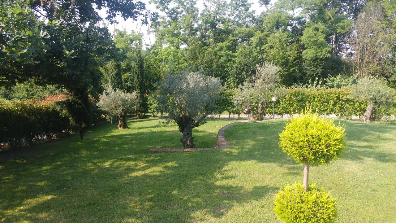 Agriturismo Parco Campofelice Bed & Breakfast Lombardore ภายนอก รูปภาพ